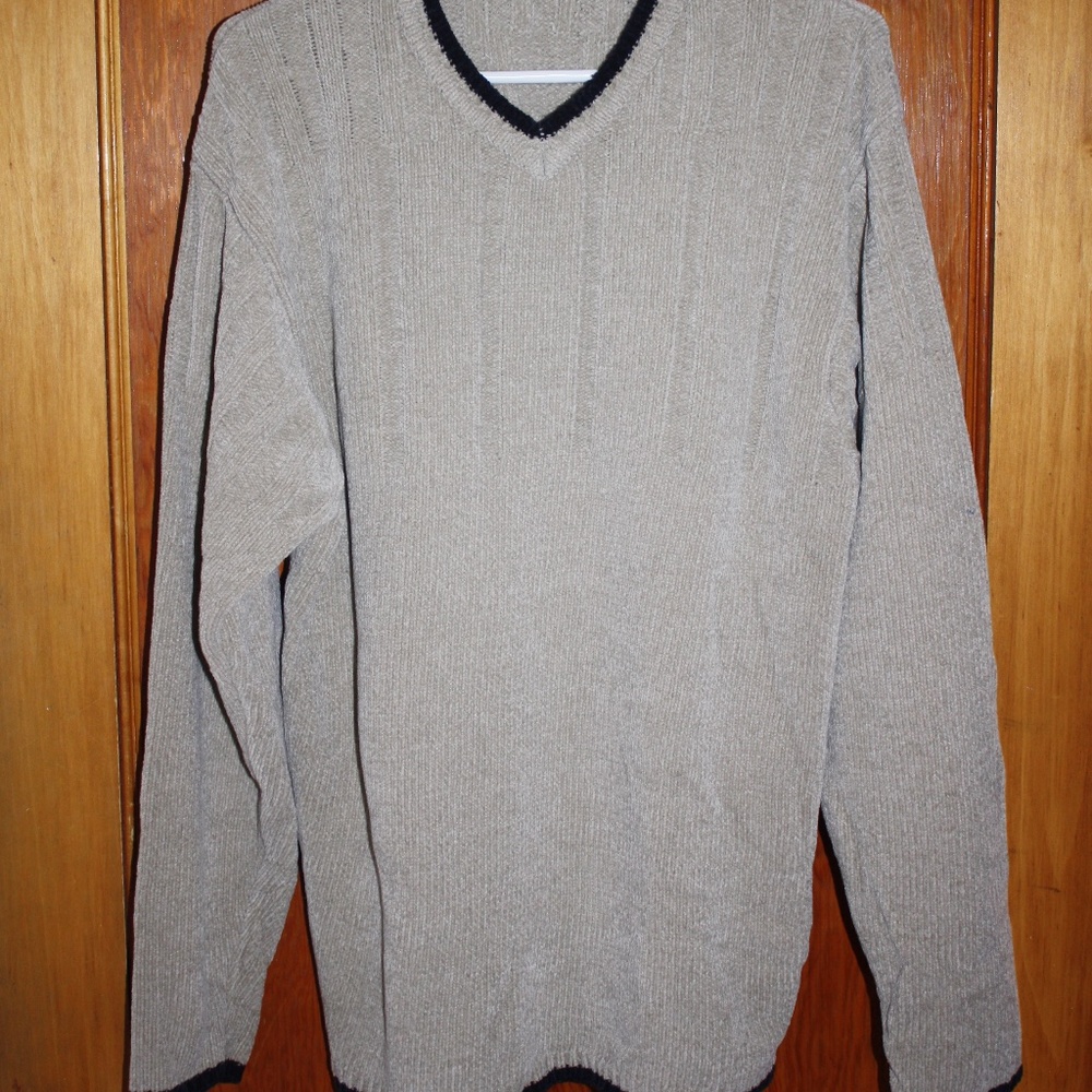 Nevada Jeans | Men's Small Knit Sweater